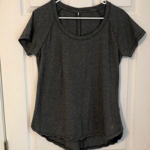 CALIA by Carrie Underwood grey workout t-shirt